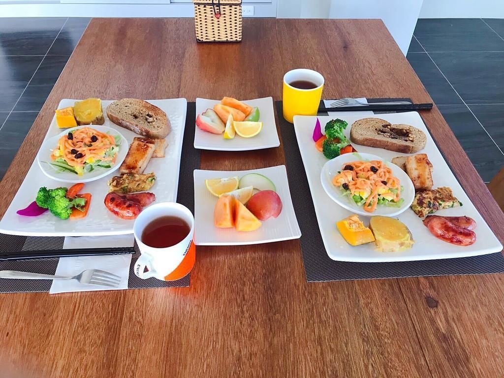 Sudah termasuk sarapan lengkap setiap hari