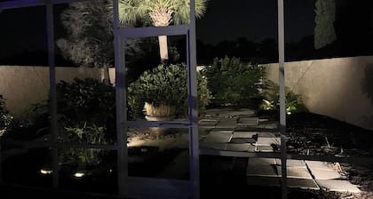 Kävele Espanjan lähteille!Hiljattain kalustettu koti! Golfkori mukana!WiFi!