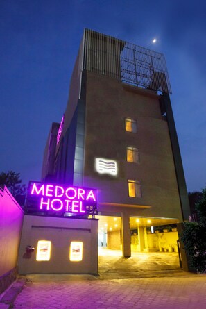 Front of property - Medora Hotel (Kozhikode)
