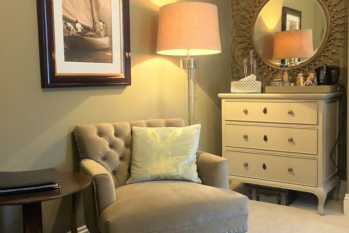 superior double room, ensuite (hawthorne dell)