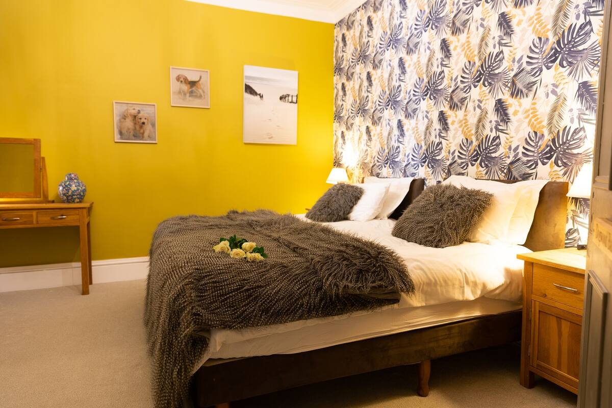 Luxury Double Room, Ensuite (Dogwood Bark ) | 1 bedroom
