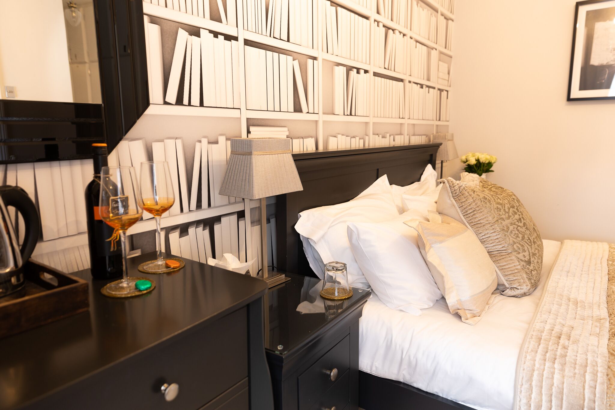 standard double room, private bathroom (rowan coppice) | interior