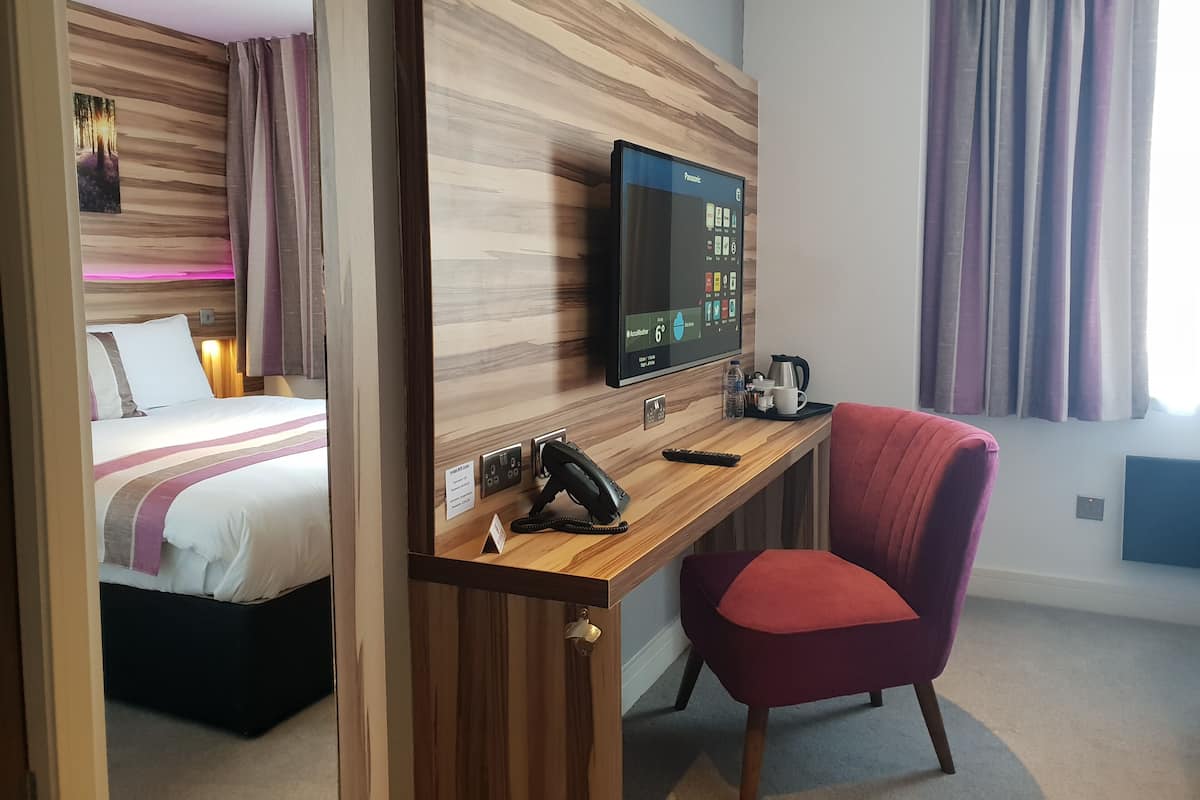 Superior Double Room, Ensuite (Ground Floor)