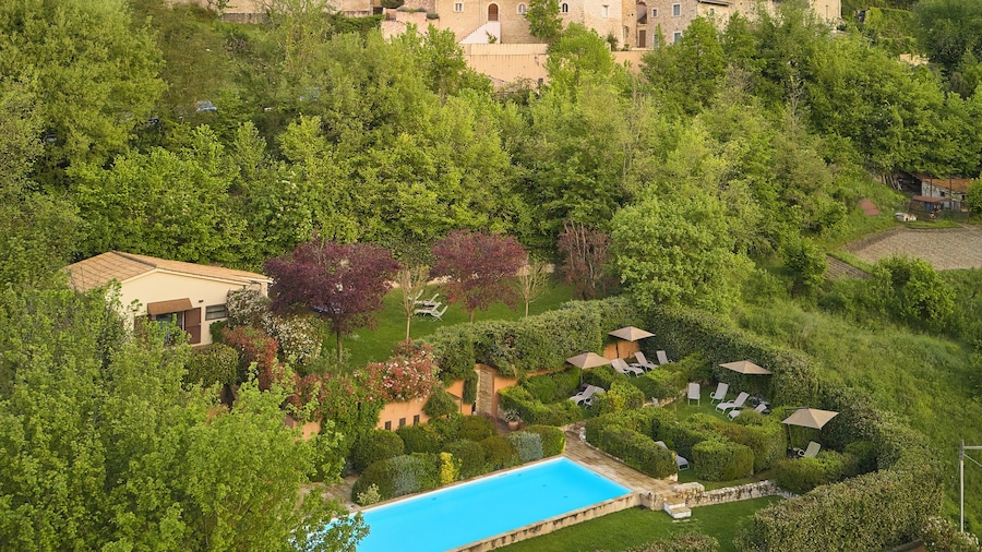 Castello di Postignano Relais