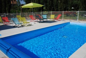 Seasonal outdoor pool