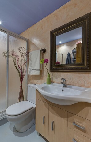 Ferienhaus, 4 Schlafzimmer | Badezimmer | Dusche, Haartrockner, Handtücher