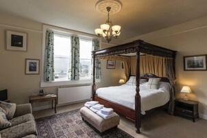 Mansfield Park | Egyptian cotton sheets, premium bedding, memory foam beds, desk