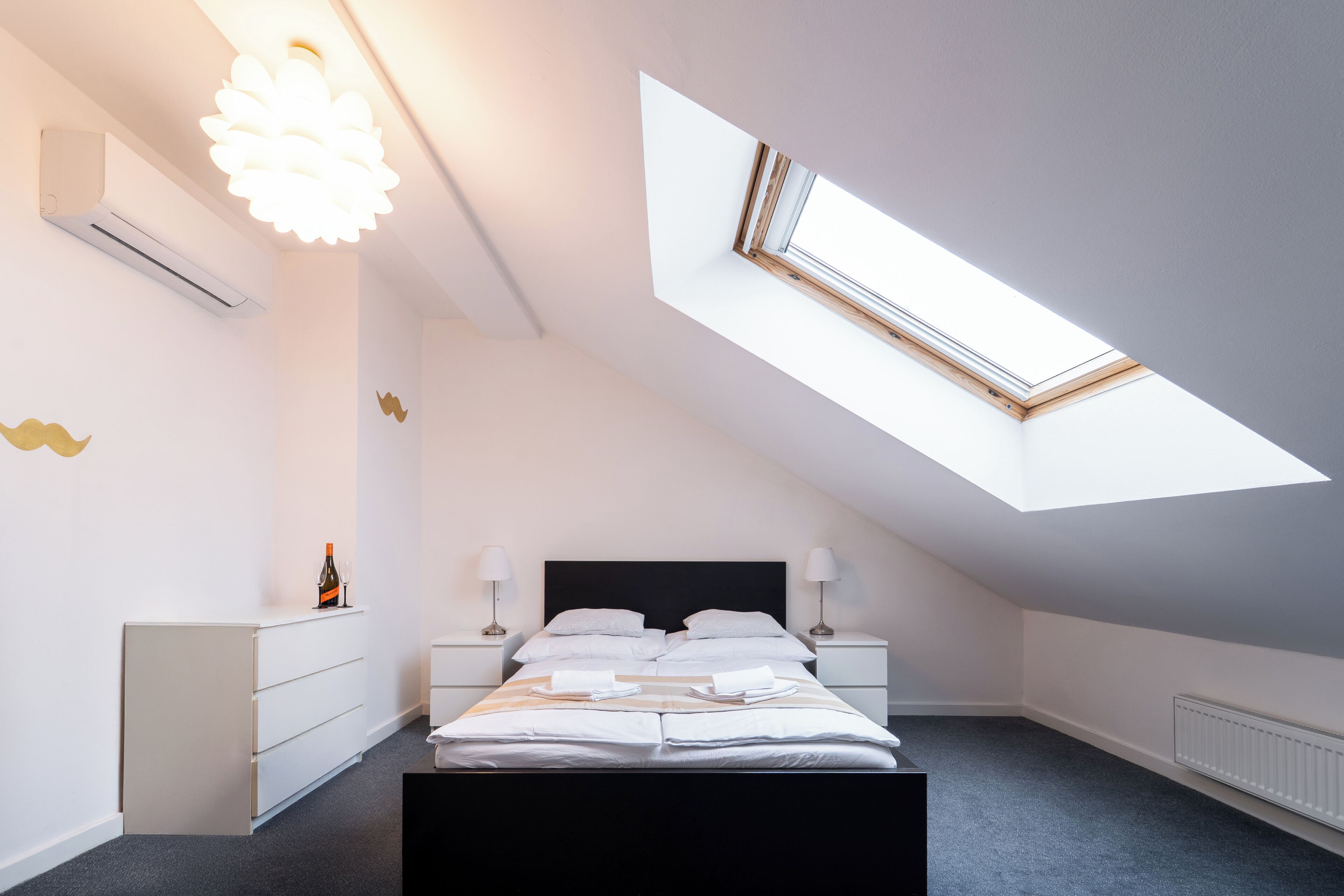 Căn hộ Deluxe, 1 phòng ngủ, máy điều hòa | Két bảo mật tại phòng, bàn, màn/rèm cản sáng, phòng cách âm 