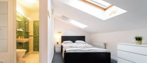 Luxury Apartment, 1 Bedroom, Air conditioning | In-room safe, desk, blackout drapes, soundproofing