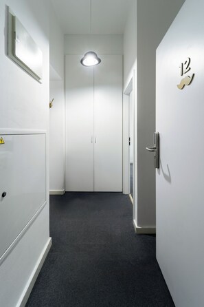 Apartamento superluxo, 3 quartos, suíte | Cofres nos quartos, escrivaninha, cortinas blackout