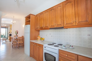 Maisonette (Maisonette) | Eigene Küche | Großer Kühlschrank, Ofen, Wasserkocher, Kochgeschirr/Geschirr/Besteck