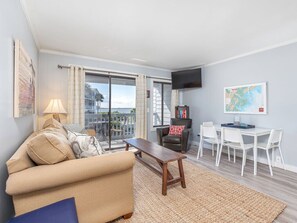 平板电视、办公室