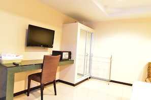 Superior Double Room | Room amenity - Joy House (Pattaya)