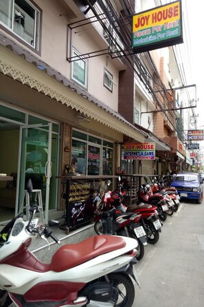 Exterior - Joy House (Pattaya)