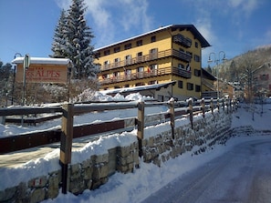 Exterior - Hotel Des Alpes (Folgaria)