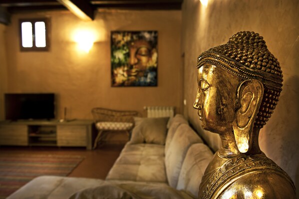 Appartamento, 2 camere da letto, non fumatori | Soggiorno | TV a schermo piatto 50 pollici con canali digitali, TV