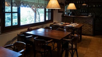 Se sirven desayunos, almuerzos y cenas