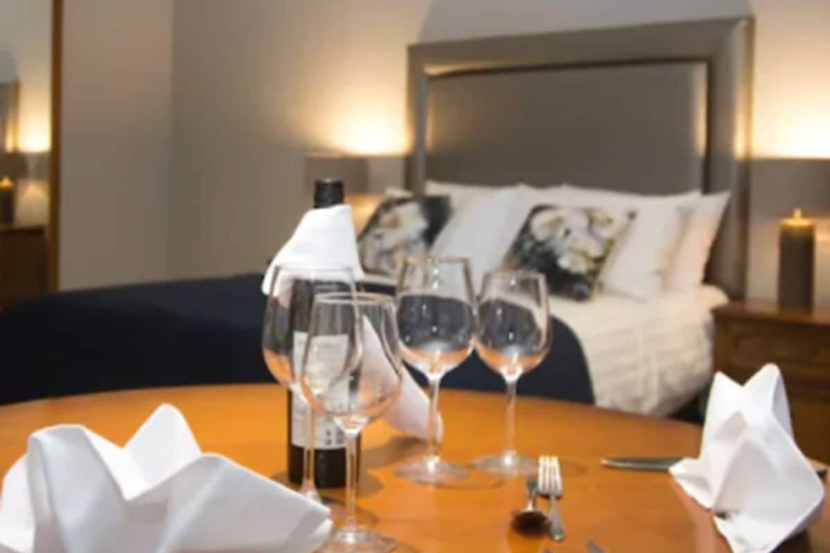 superior double room, 1 king bed | premium bedding, select comfort beds, in-room safe