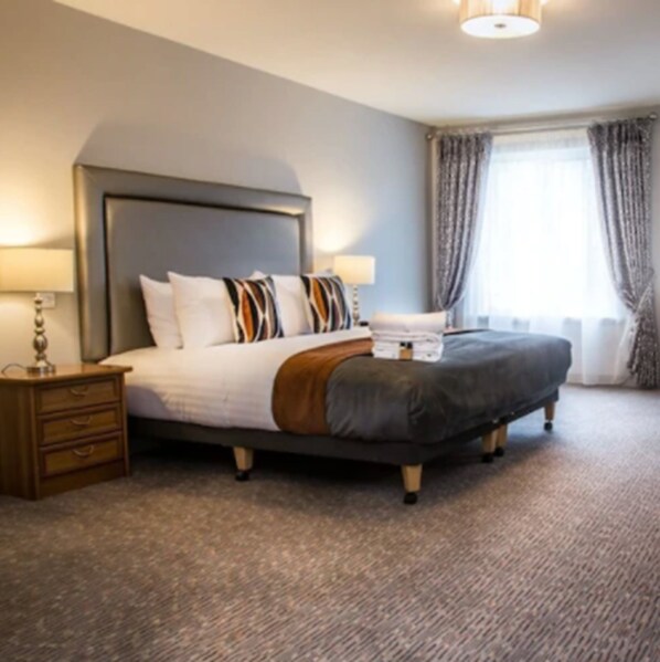 Premium bedding, Select Comfort beds, in-room safe