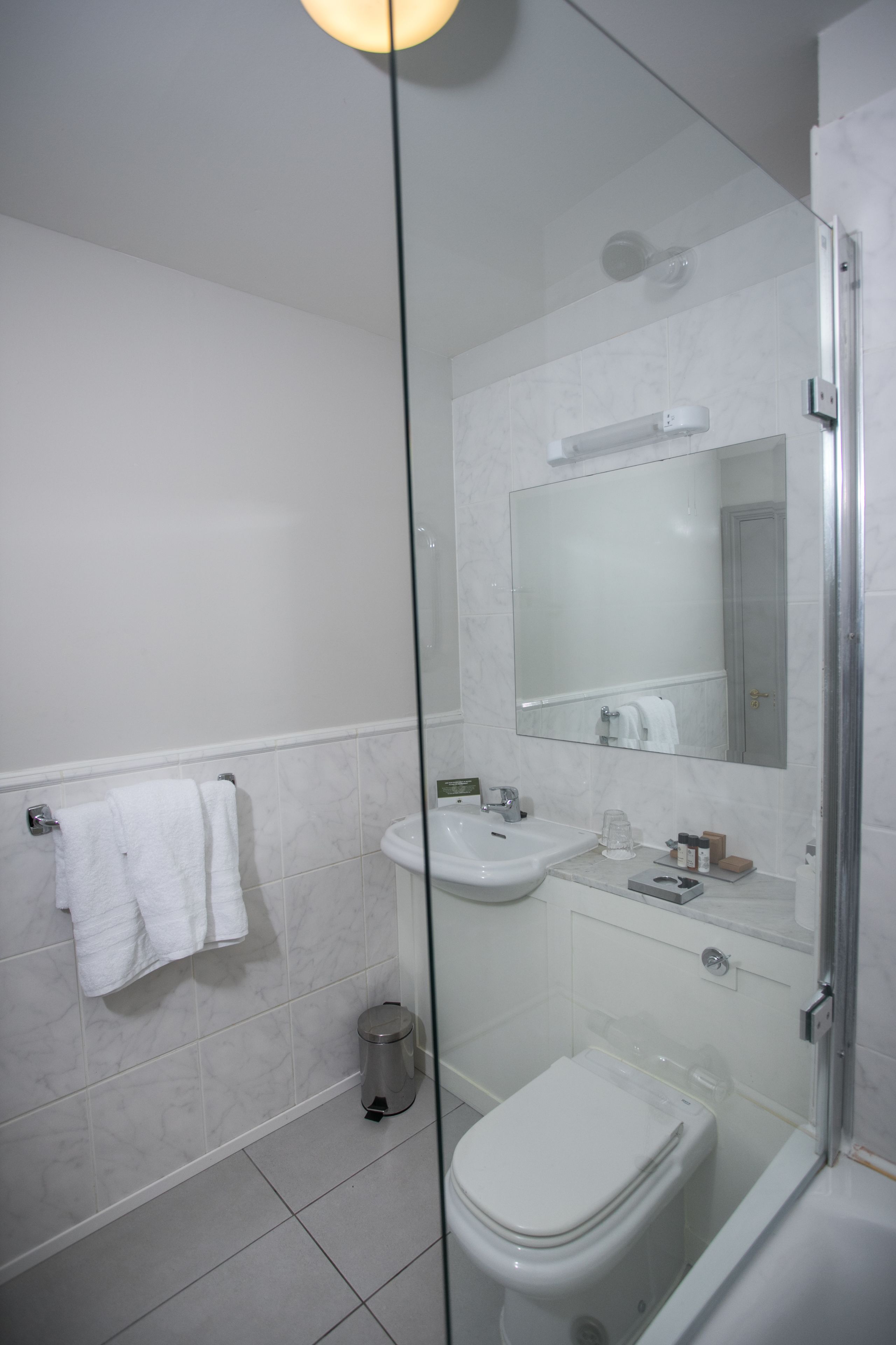 superior twin room, accessible | bathroom | rainfall showerhead, free toiletries, hair dryer, towels