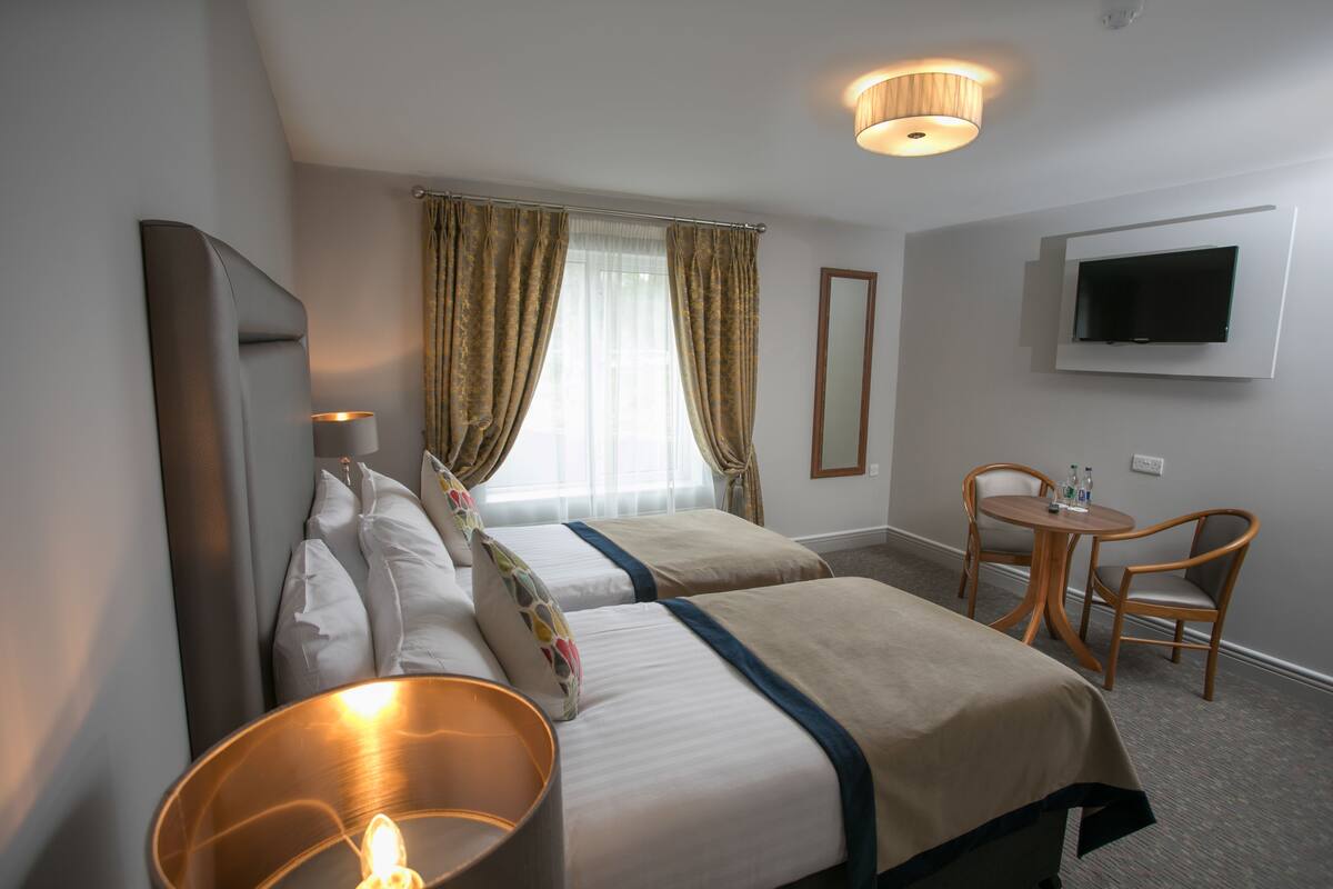 Superior Twin Room | Premium bedding, Select Comfort beds, in-room safe, desk