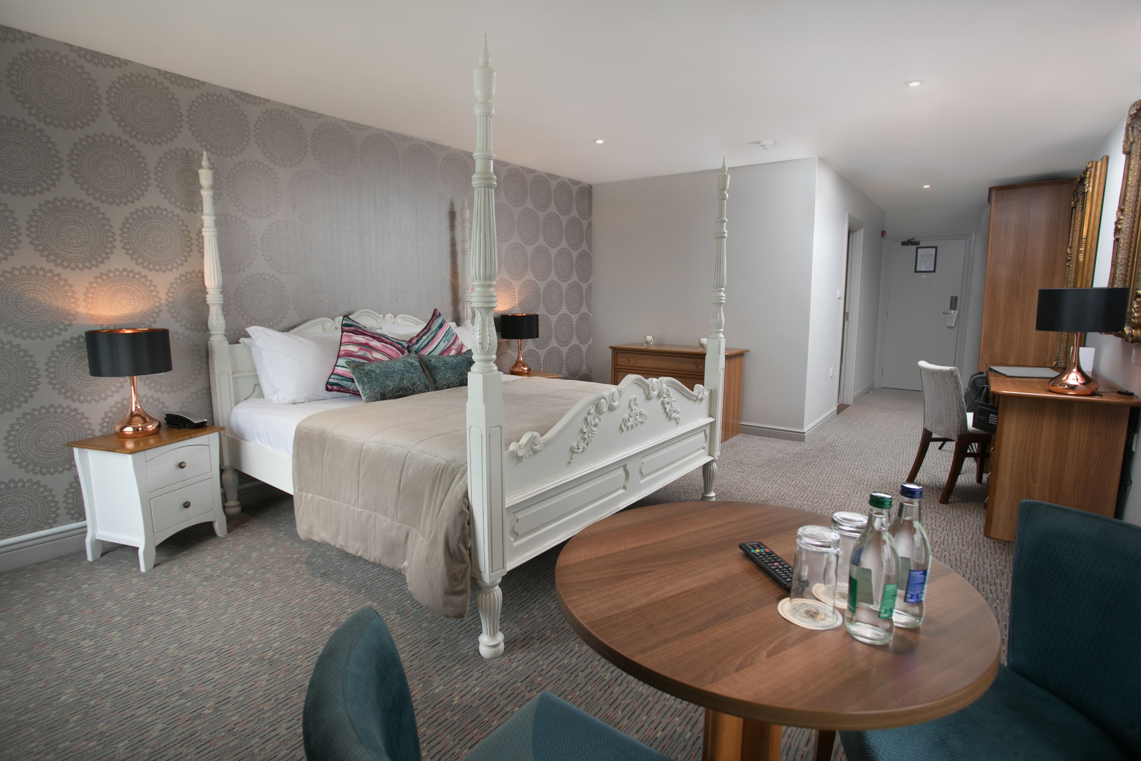 junior suite, 1 king bed | premium bedding, select comfort beds, in-room safe