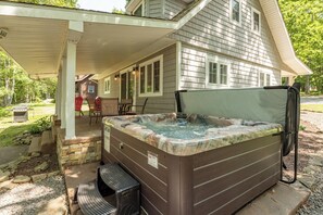 Terrace/patio - Cape Cod Charm w/ Dock Slip & Fire Pit (Swanton)