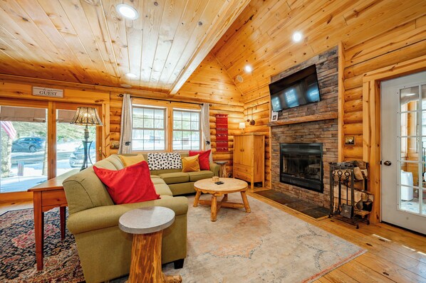 Smart TV, fireplace, DVD player, foosball