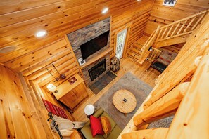 Smart TV, fireplace, DVD player, table football