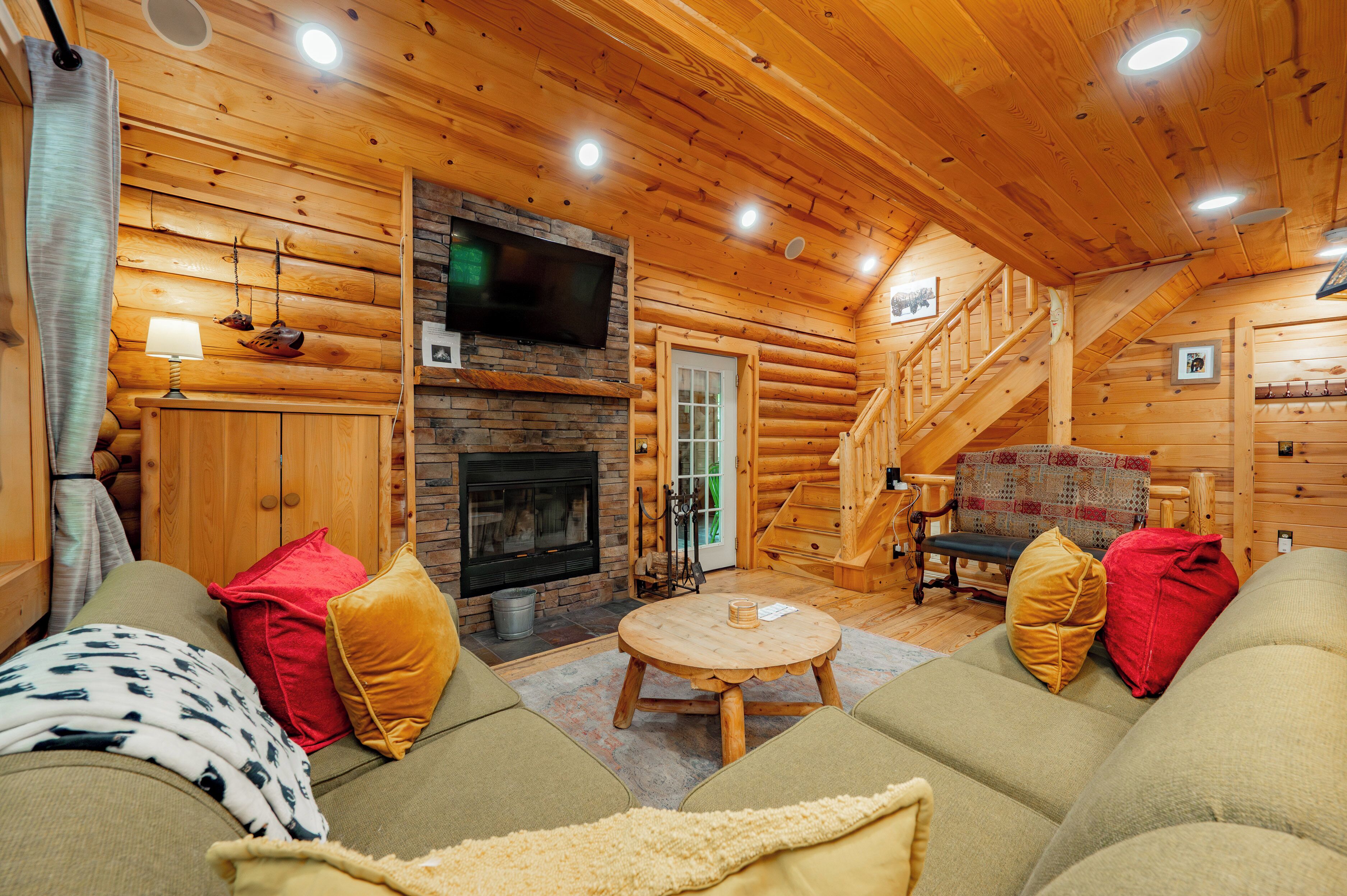 Smart-TV, Kamin, DVD-Player, Tischfußball