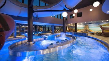 4 piscines couvertes, 9 piscines extérieures