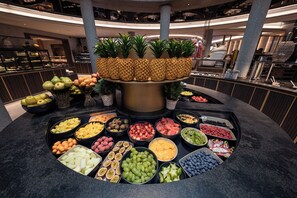 Free daily buffet breakfast