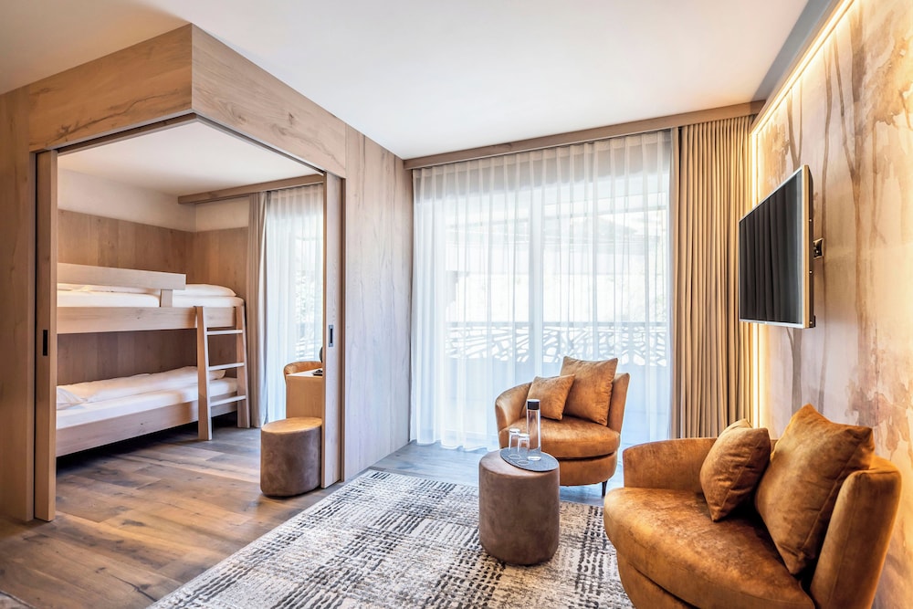 Wellness & Spa Resort Quellenhof by null