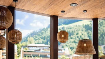 BehandlungsrĂ€ume fĂŒr Paare, Sauna, Whirlpool, Dampfbad