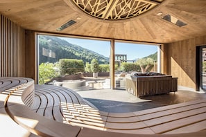 Espace de soins pour les couples, sauna, bain à remous, hammam, hammam