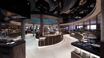 Free daily buffet breakfast