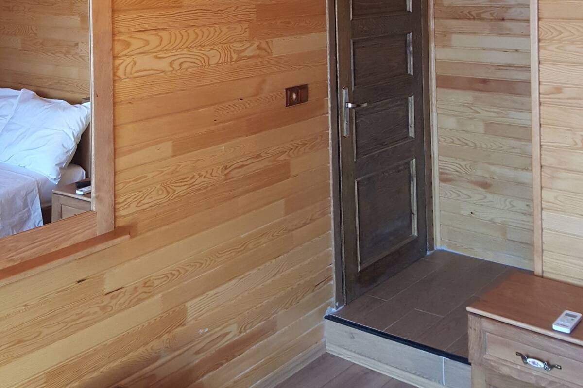 1 bedroom, free minibar items, desk, free WiFi