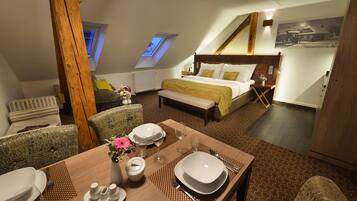 Perhehuoneisto | Tallelokero huoneessa, pimennysverhot, äänieristys, ilmainen Wi-Fi