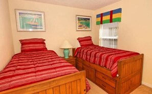 Villa Familiale, bain à remous, côté jardin | Chambre à thème pour enfants