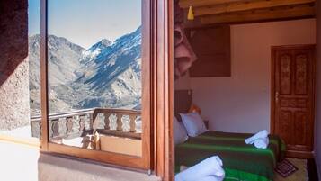 Quarto casal ou duplo, sacada, vista para a montanha | Roupas de cama premium, edredons de pluma, cofres nos quartos