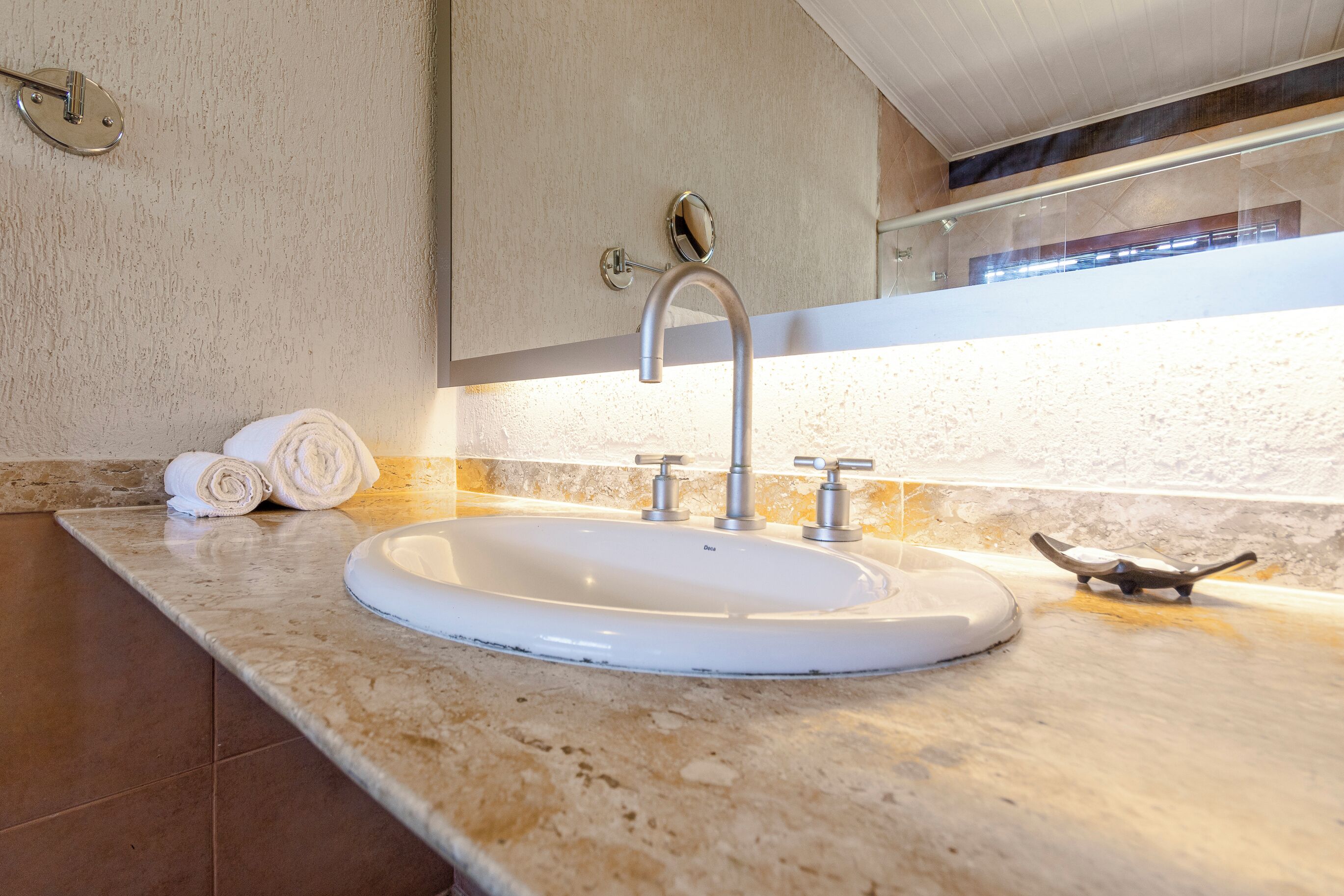 triple room, balcony, ocean view | bathroom sink