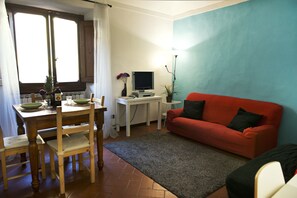 Apartment, 1 Bedroom, Non Smoking | Living area
