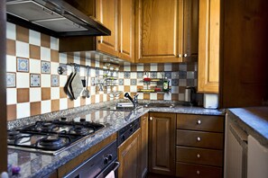 Apartment, 1 Schlafzimmer, Nichtraucher | Eigene Küche | Großer Kühlschrank, Ofen, Herdplatte, Geschirrspüler