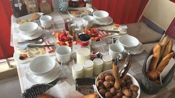 Colazione completa inclusa, servita tutte le mattine 