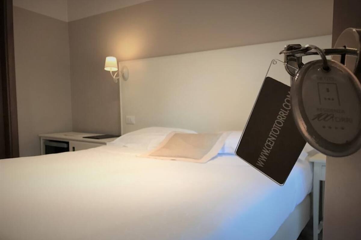 Blackout curtains, free WiFi, bed sheets