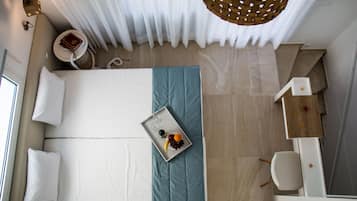 Loft, Multiple Beds, Non Smoking | Soundproofing, free WiFi, bed sheets