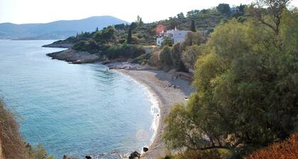 The Mirador Boutique Villa with Scenic Sea View