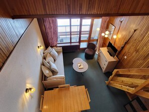 TV - Cozy 2-Room in Tignes, Ski-in Ski-out (Tignes)