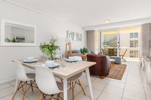 Apartment (2 Bedrooms) | Interior - Lagoon Beach 231 (Cape Town)