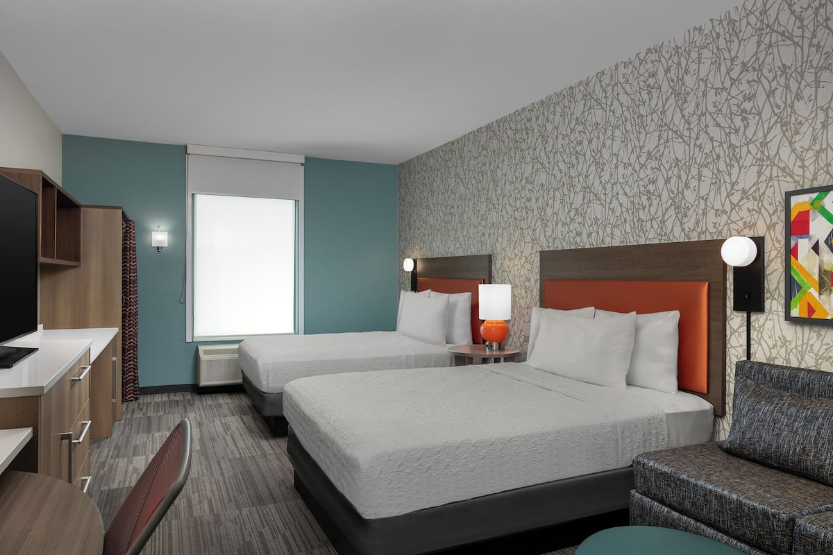 스튜디오, 침대(여러 개) | 책상, 다리미/다리미판, 침대 시트